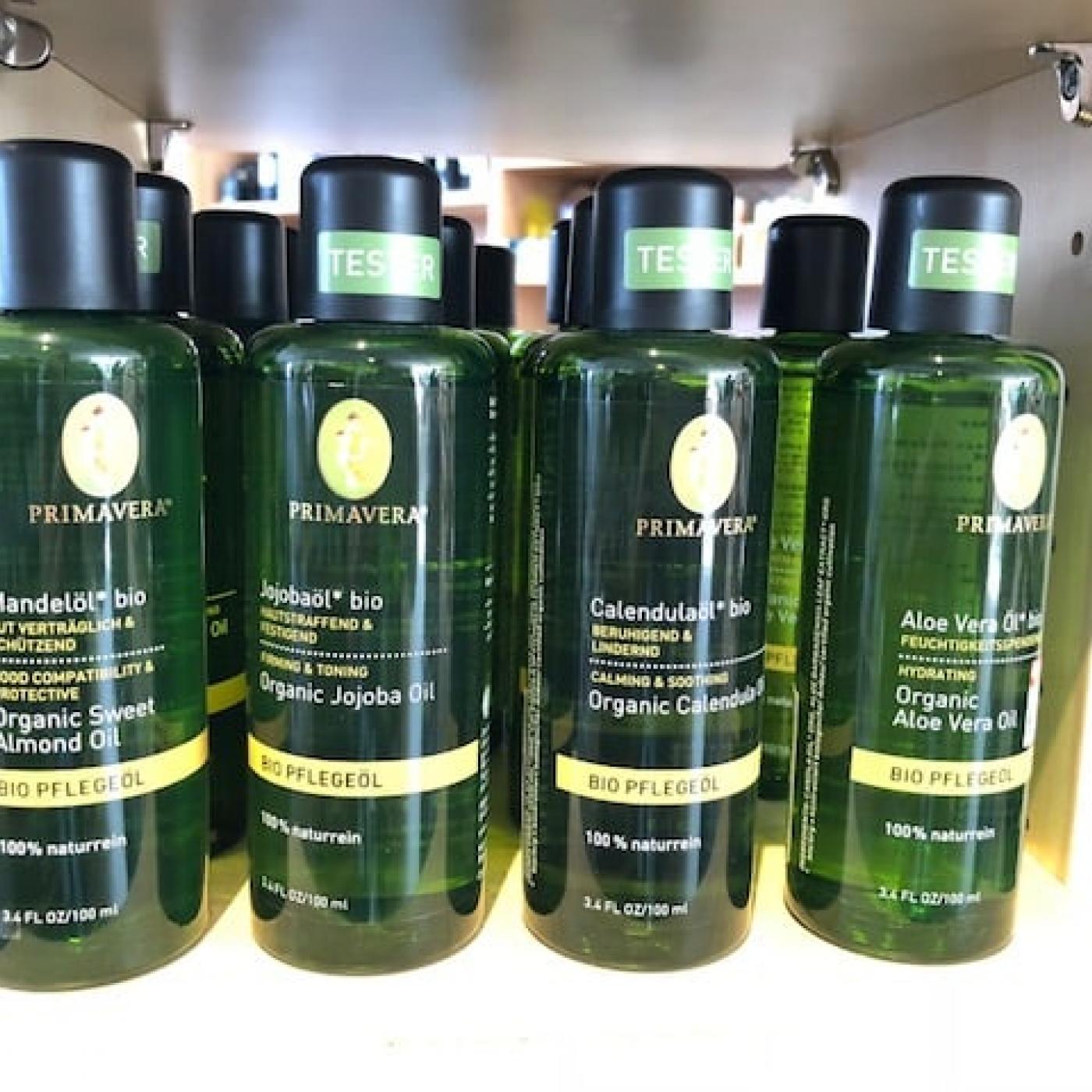 Ätherische Bio-Öle von Primavera sind bei Naturprodukte Staltner erhältlich.