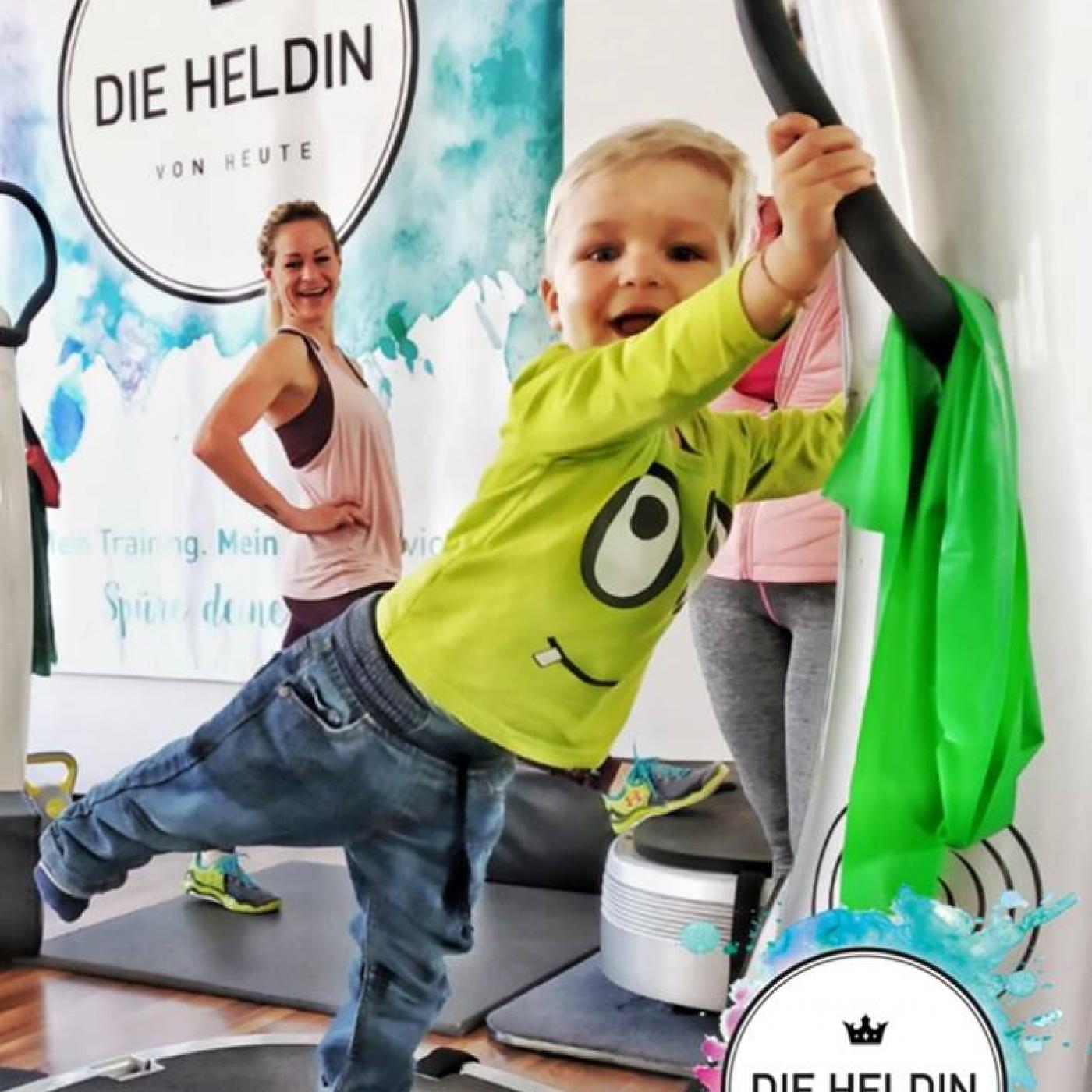 Sport mit Kinder im Fitnessstudio Die Heldin von heute - Studio Saalfelden.