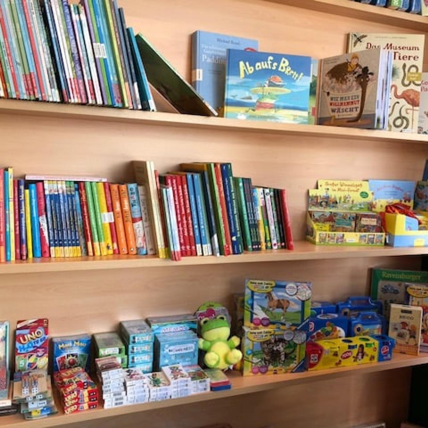 Kinderbücher sind bei Naturprodukte Staltner erhältlich. 