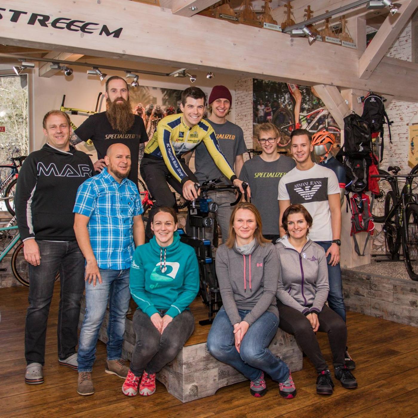 Team von Martins Bikeshop in Unken.