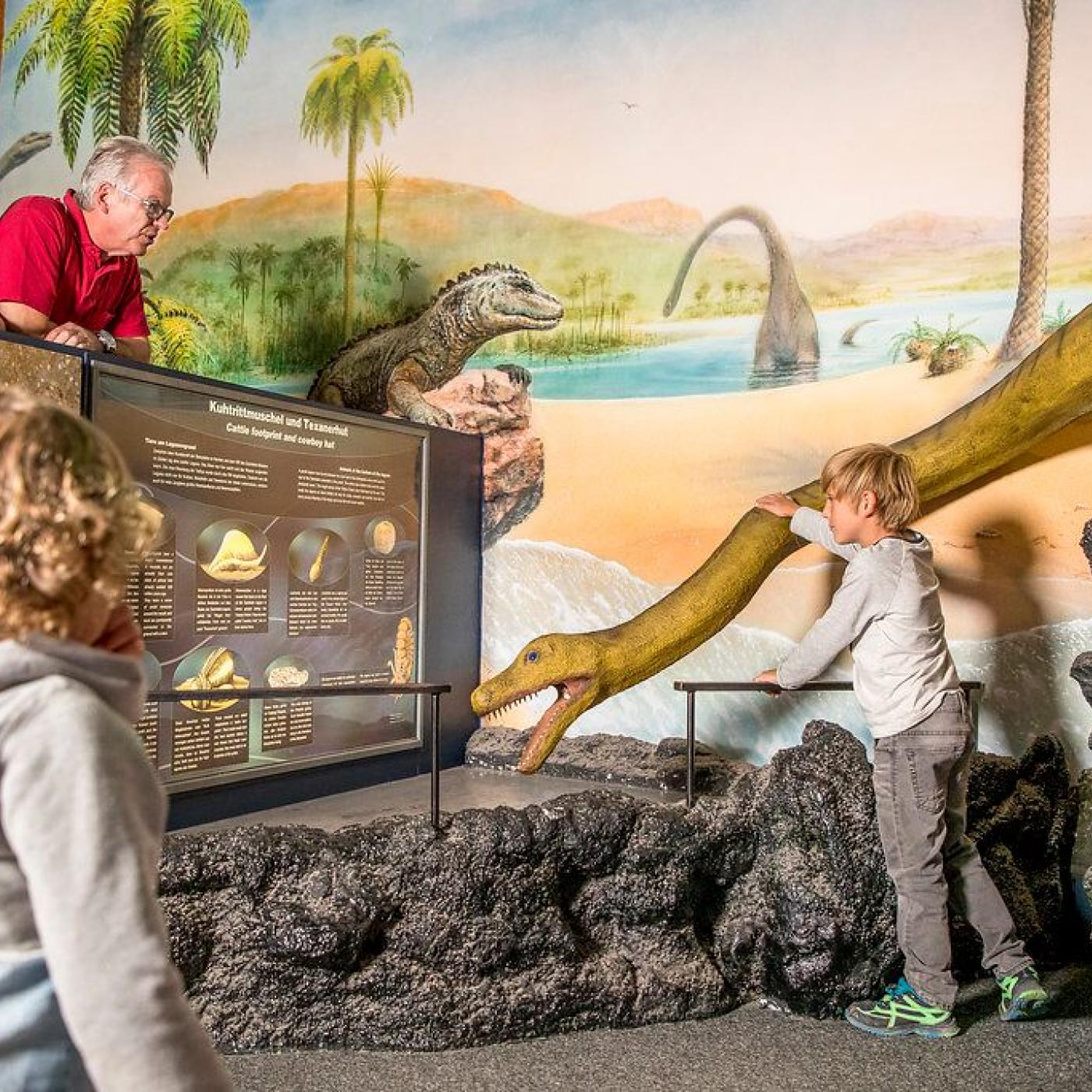 Spielplatz im Triassic Park Waidring. 