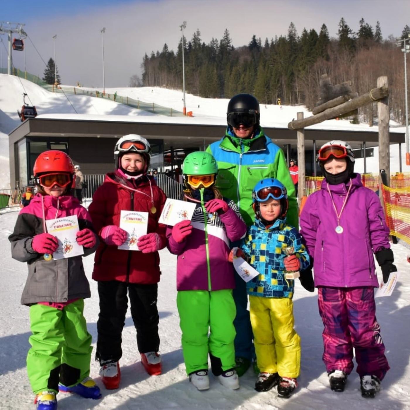 Skifahren macht Spaß in der Schischule & Schiverleih Hochficht.