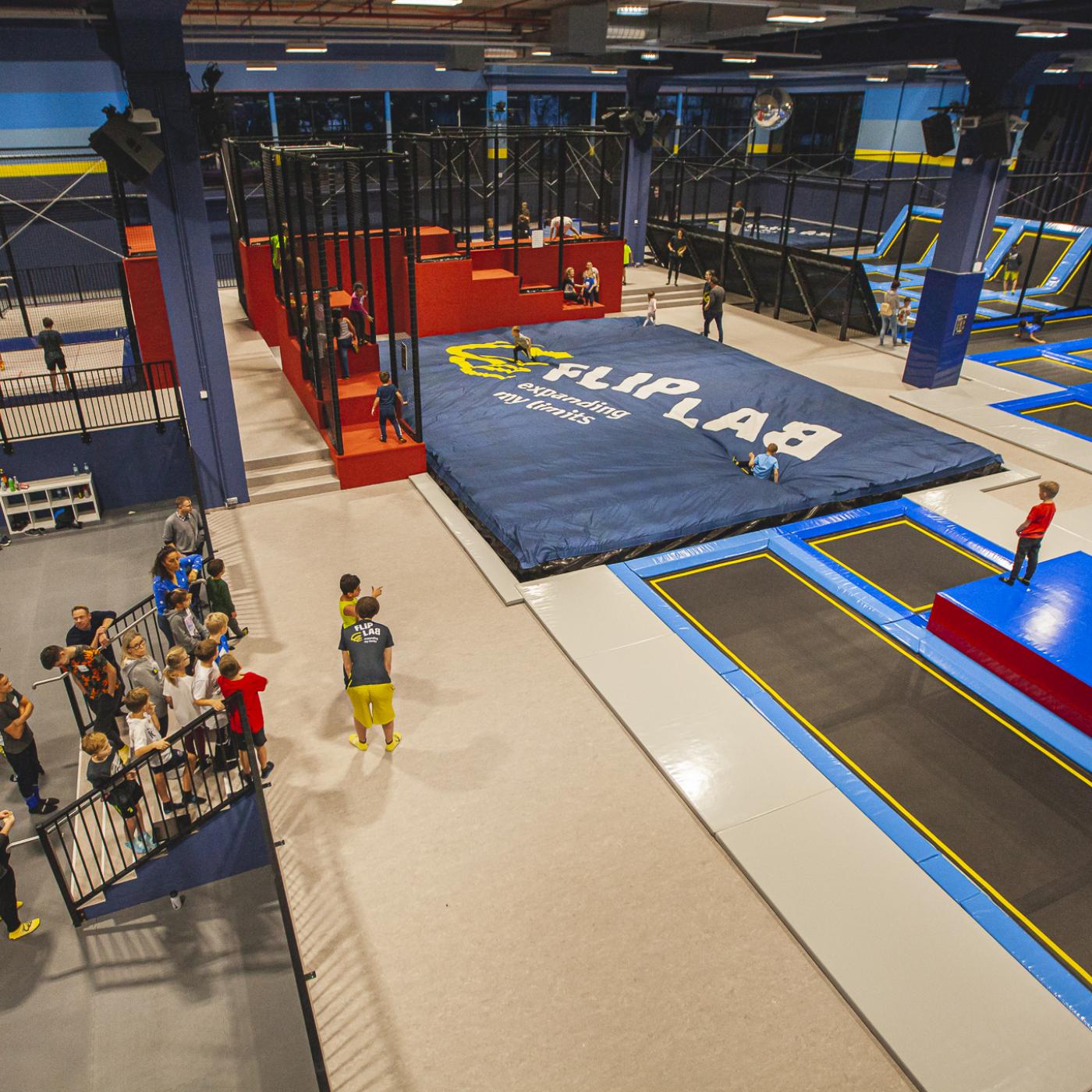 Trampolin springen für die ganze Familie im Flip Lab Center in Graz.