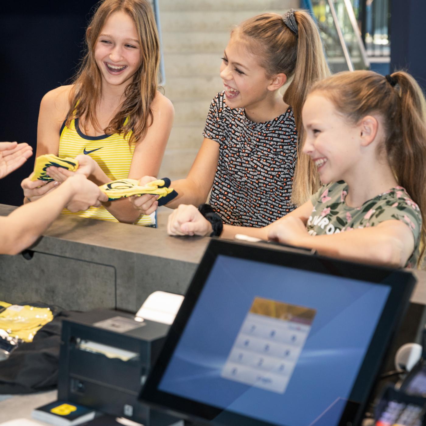 Familien sind herzlichen willkommen im Flip Lab Center in Graz. 