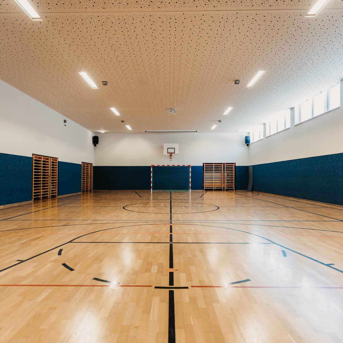 Sporthalle