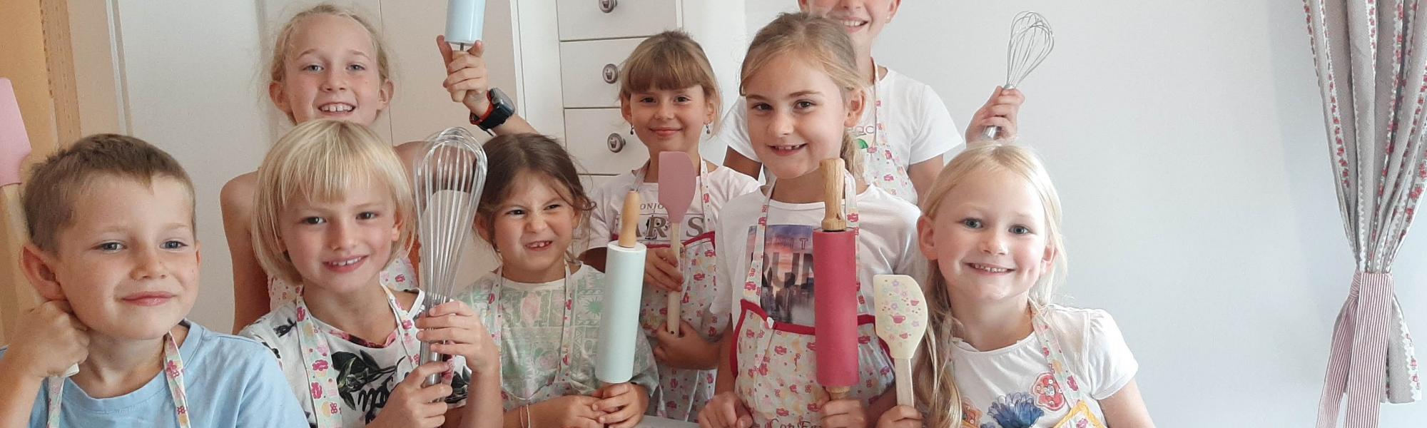 Kinder beim Kindergeburtstag